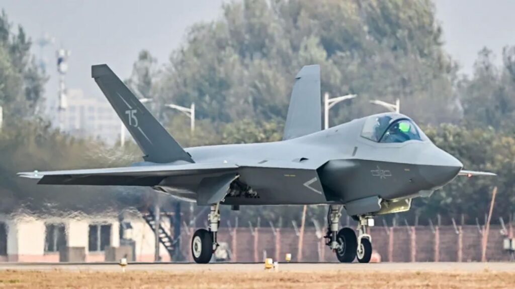 China Unveils 5th Generation J-35A Stealth Fighter Jet at Zhuhai Airshow 14 img 1088 1