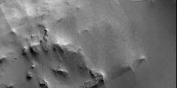 MYSTERIOUS SQUARE STRUCTURE ON MARS—IT’S REAL 1 img 8013 2 1