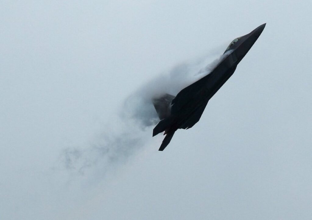 Trump to Announce $20B Fighter Jet Contract 17 img 1685 1