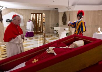 FIRST IMAGE OF POPE FRANCIS IN CASKET 20 img 3988 2 1