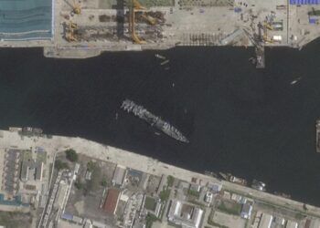 North Korea Races to Salvage Capsized Warship Before Kim Jong Un’s Deadline 25 img 6691