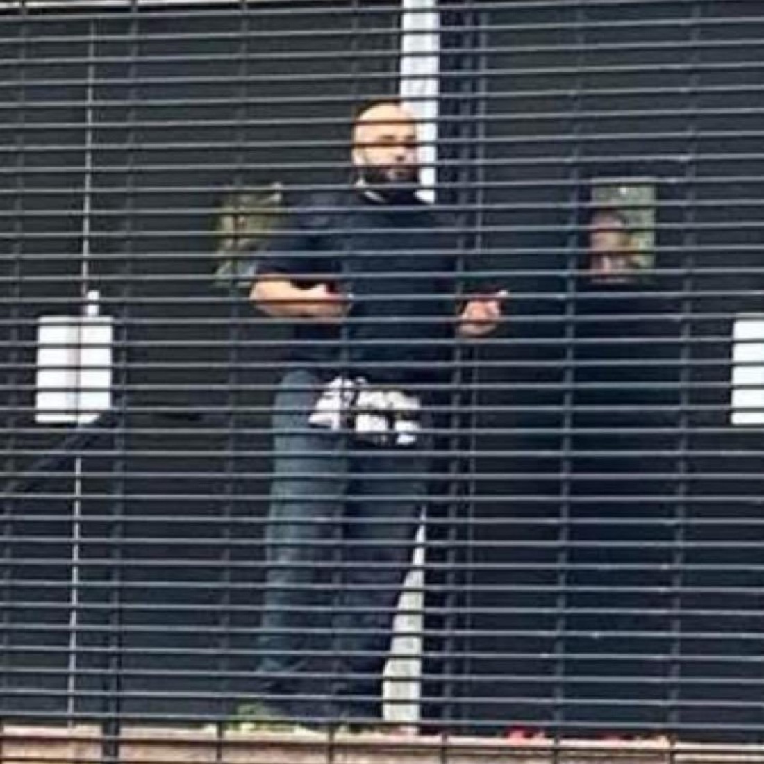 Two Dead in Yom Kippur Terror Attack at Manchester Synagogu 15 img 6295