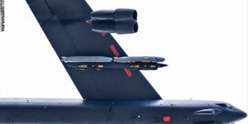 US Air Force B-52 Spotted With New AGM-181 Stealth Nuclear Missile 1 img 8463 2