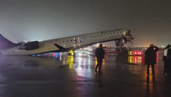 Deadly Collision Paralyzes New York’s LaGuardia Airport