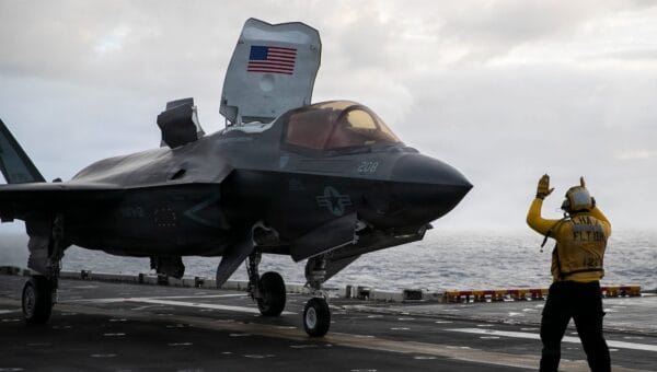 US Airborne Commander Deploys Toward Iran